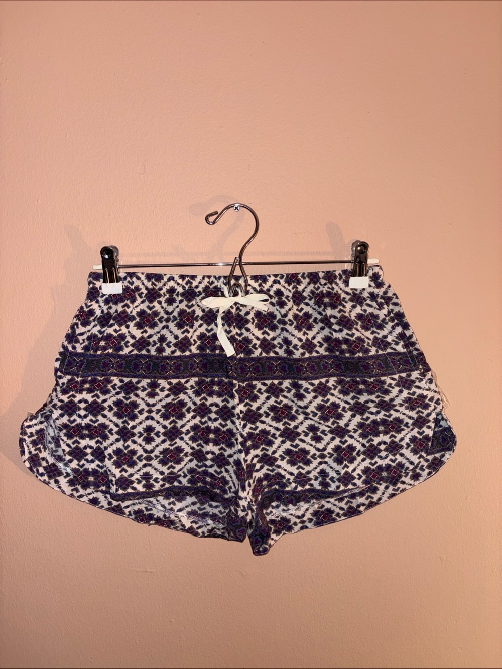 Brandy Melville Patterned Women's Shorts Size Small